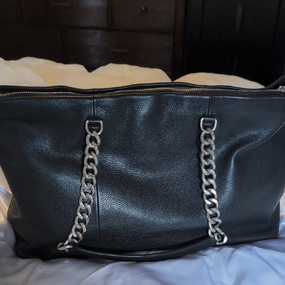 Harley-Davidson Black Tote with Silver Chain Straps - Picture 4 of 11